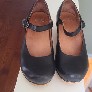 Dansko Black Leather Mary Jane Heels (size 40)